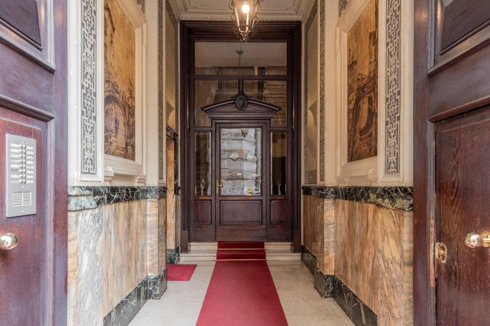 Apartment Stunning Cupola Apt-steps From San Babila & Duomo