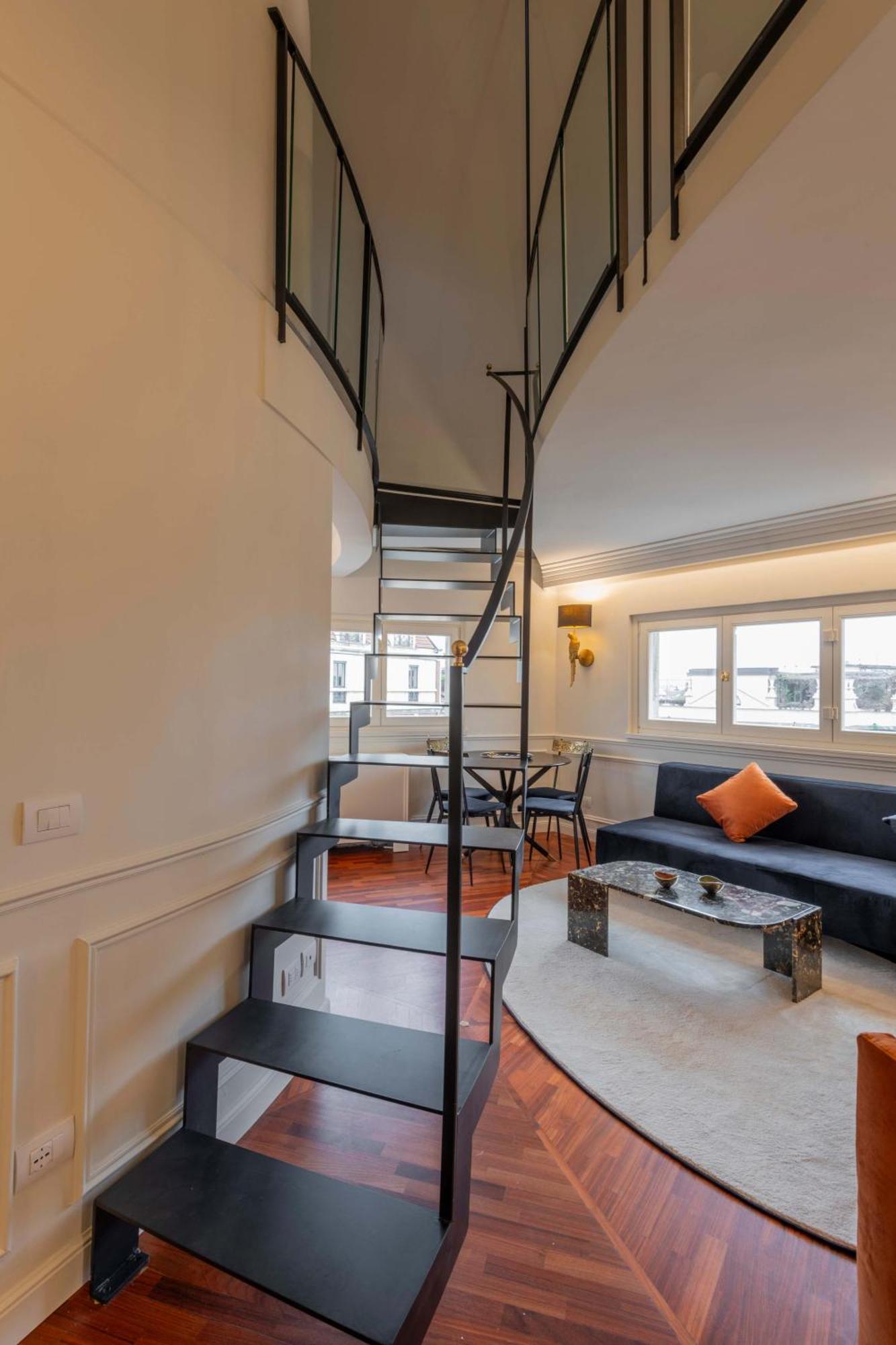 Apartment Stunning Cupola Apt-steps From San Babila & Duomo Mailand